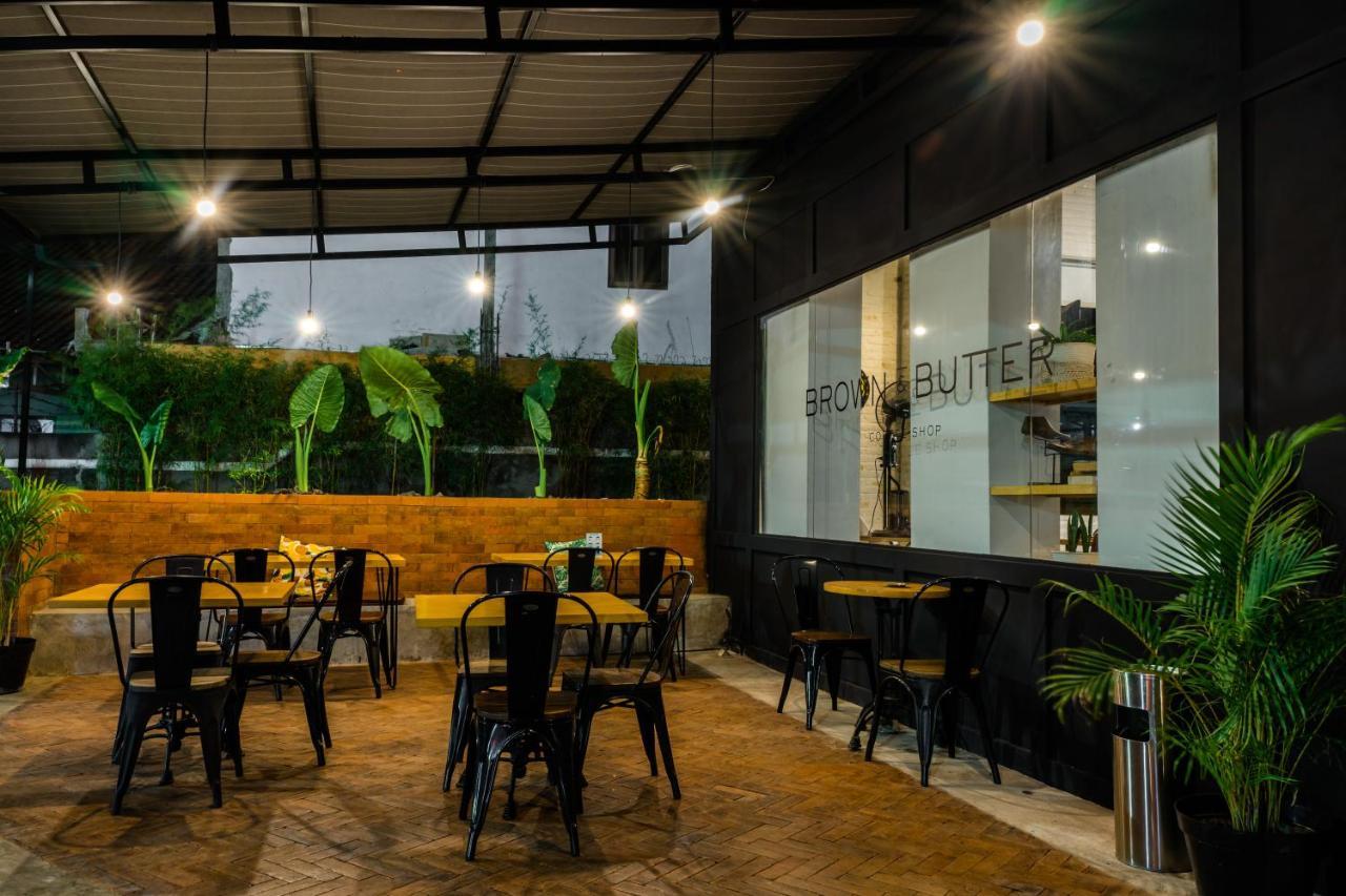 Berry Biz Hotel Sunset Road Σεμινιάκ Εξωτερικό φωτογραφία