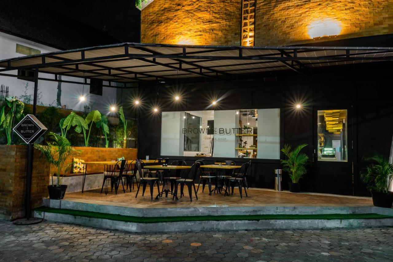 Berry Biz Hotel Sunset Road Σεμινιάκ Εξωτερικό φωτογραφία